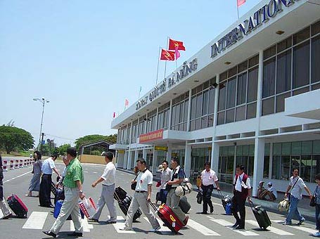 Hue - Danang Airport