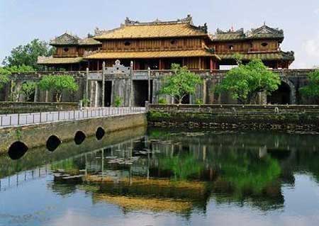 Hue City Tour with Royal Tomb