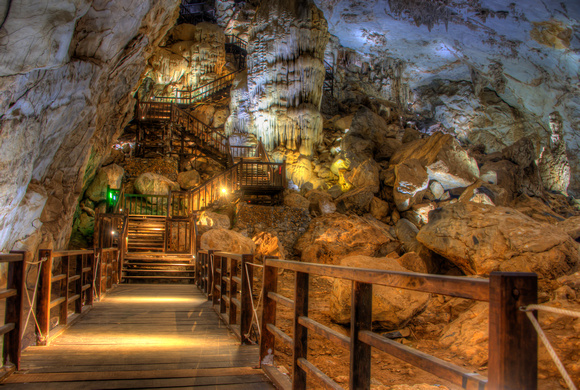 Hue - Paradise Cave Tour